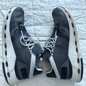 B/W OnCloud Cloud Nova